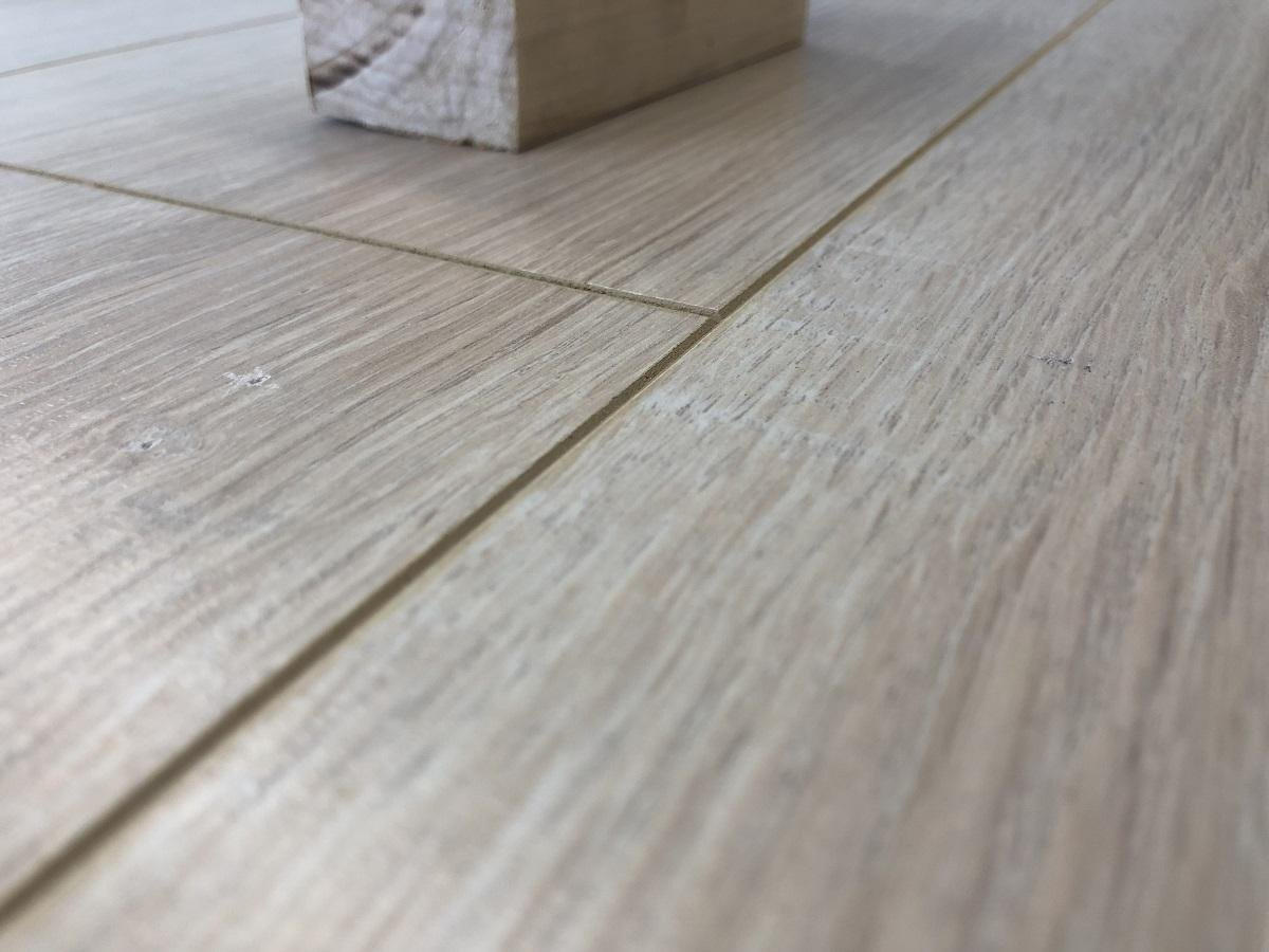 Ламинат "SunFloor" 8/32 4V Дуб Самоа 33 (1380*193*8 мм) — купить в Бийске