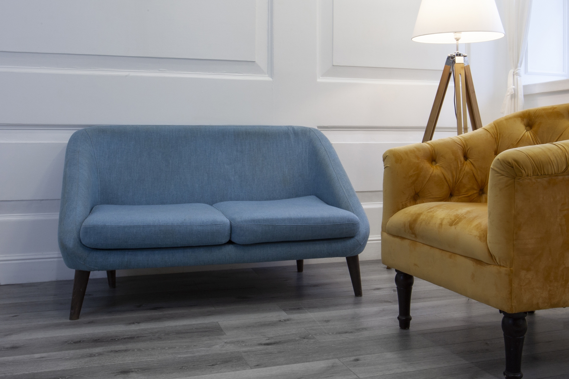 Усовершенствованная кварц-виниловая плитка «Damy Floor» Дуб Сильвер (1227*187*2,5 мм) — купить в Бийске