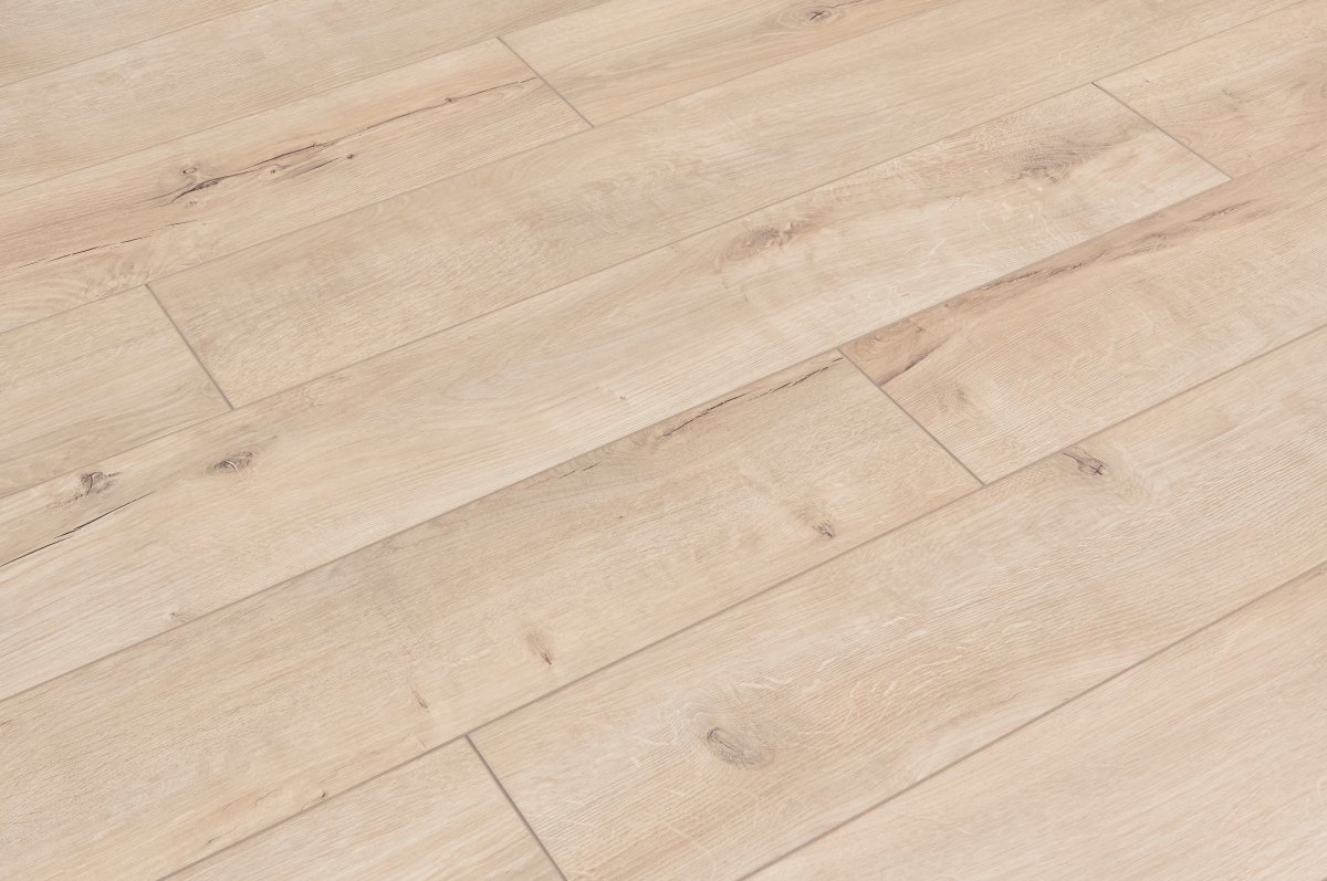 Ламинат  "Latat" Дуб Марсель (1382*193*8 мм) — купить в Бийске