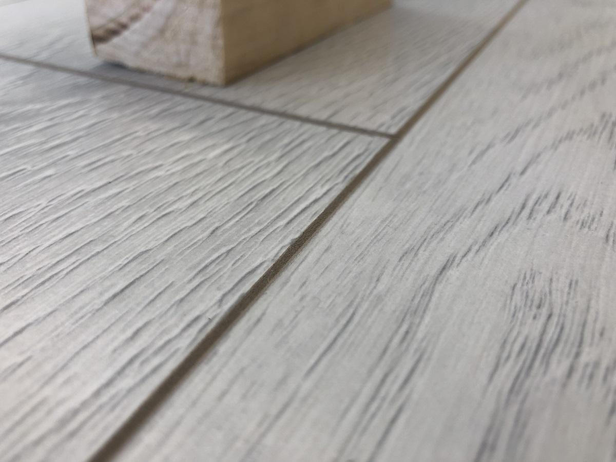 Ламинат "SunFloor" 8/32 4V Вяз Бейкер 36 (1380*193*8 мм) — купить в Бийске